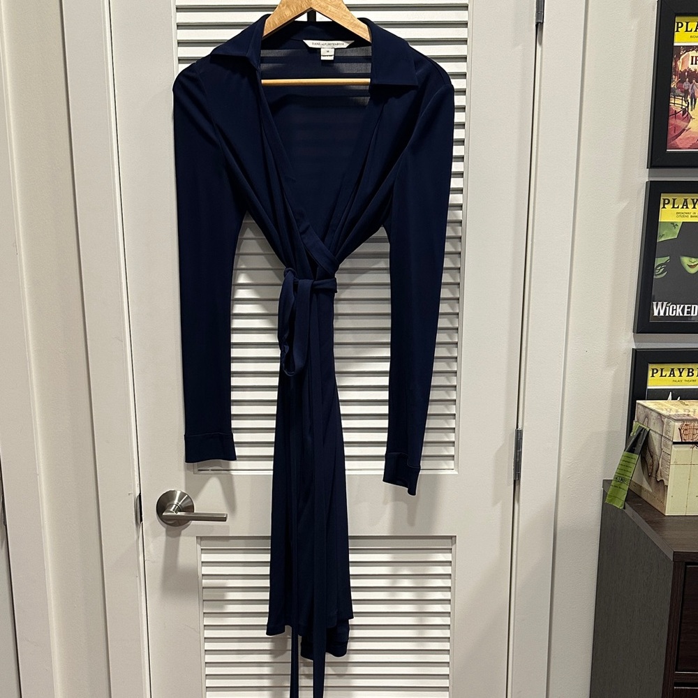 Diane von Furstenberg Classic Navy Long Sleeve Wrap Dress